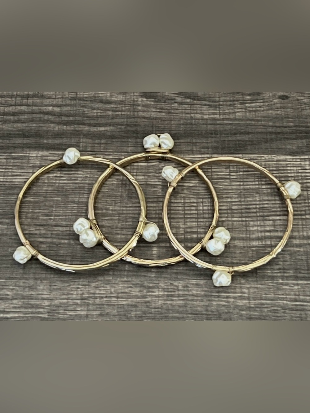 Avon Modern Elegance Set of 3 Hand Wrapped Goldtone Wire Bangles Faux Pearls